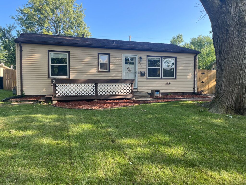 Nebraska home for sale - 7505 Valley Rd, La Vista, NE