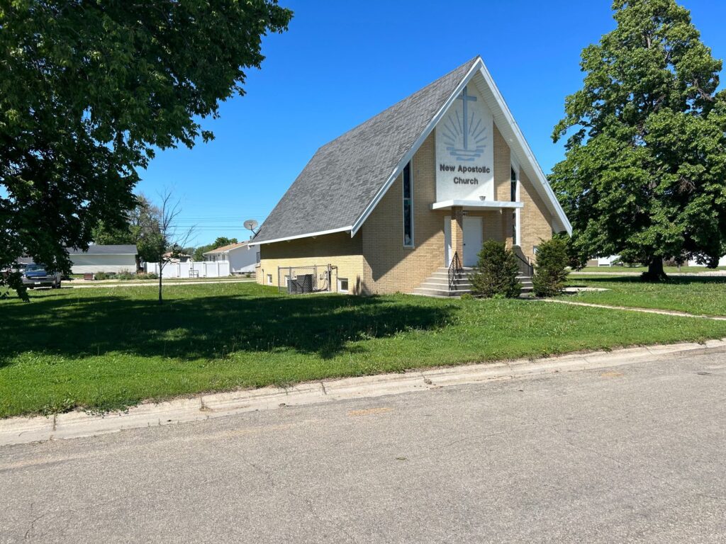 940 East 1st St - Church and residential lot for sale Ainsworth, NE